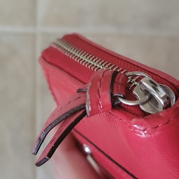 COACH RED PATENT LEATHER Zip Around Wallet- Rare - Picture 7 of 13